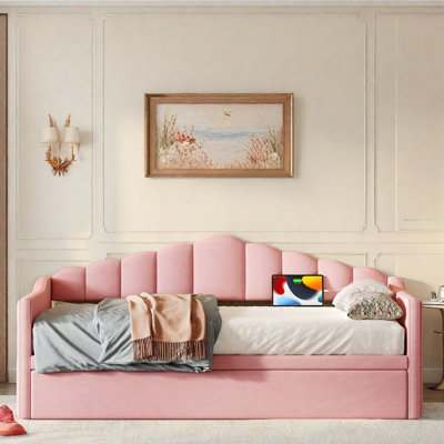Upholstered Daybed With Pop Up Trundle, Charging Ports, 2 Side Pockets And Curved Backrest Design by Everly Quinn