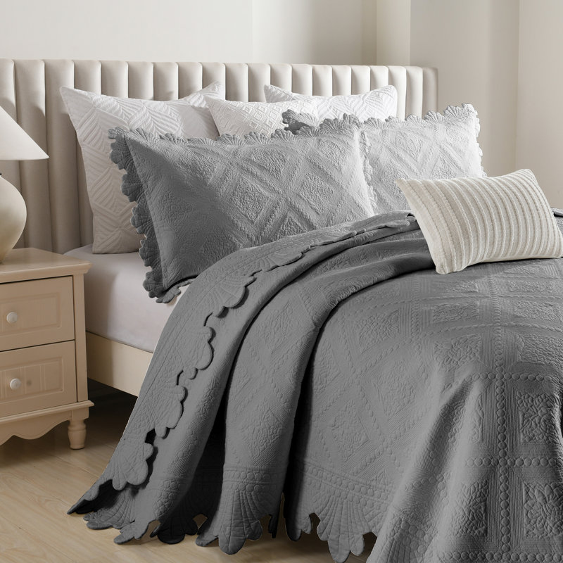 Tkembroidery Cotton Abstract Bedding, Queen Quilt + 2 Standard Shams, Light Gray