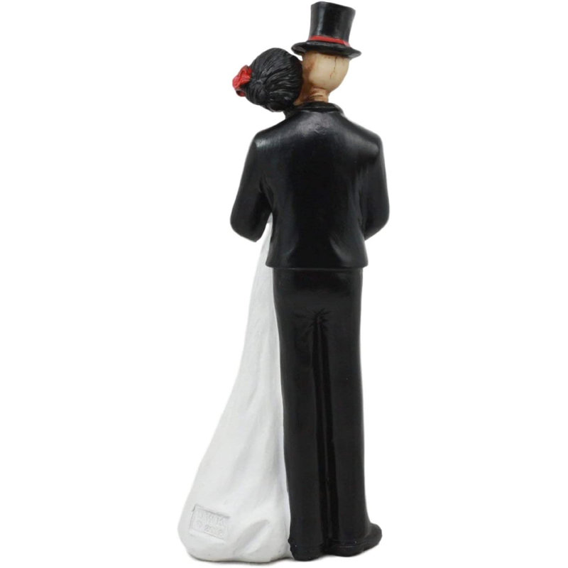 Gerame Figurines & Sculptures
