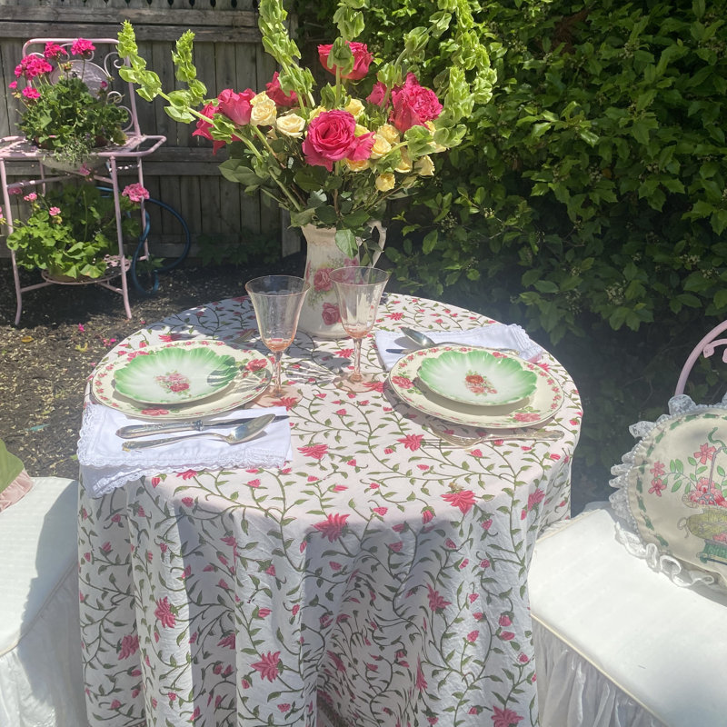 Pink Ivy Round Tablecloth, 70" Round
