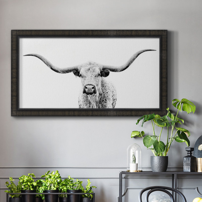 «Jovahny Longhorn Gaze», reproduction d'un seul cadre photo sur toile, H 25 po x l 45 po x P 2,5 po