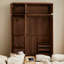 Garde-robe simple et moderne