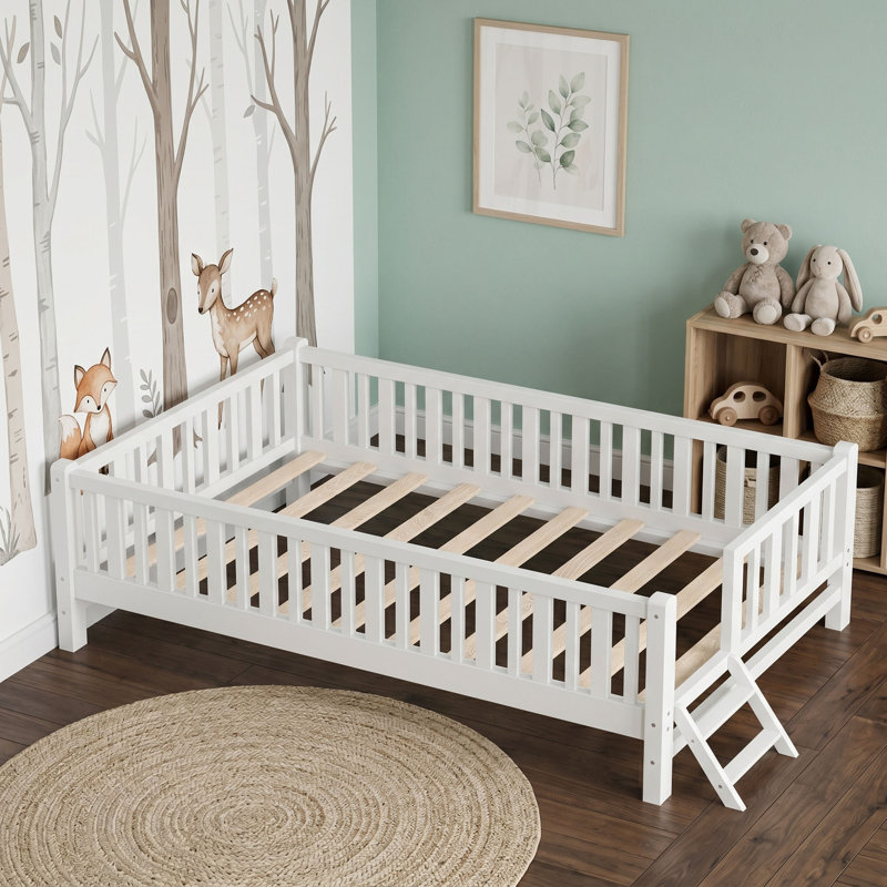 Lit plateforme simple avec garde-corps et lattes robustes, Blanc