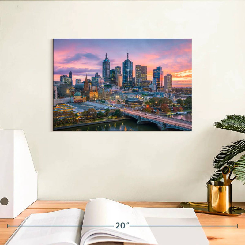 Sireci Melbourne Twilight, 8" H x 12" W