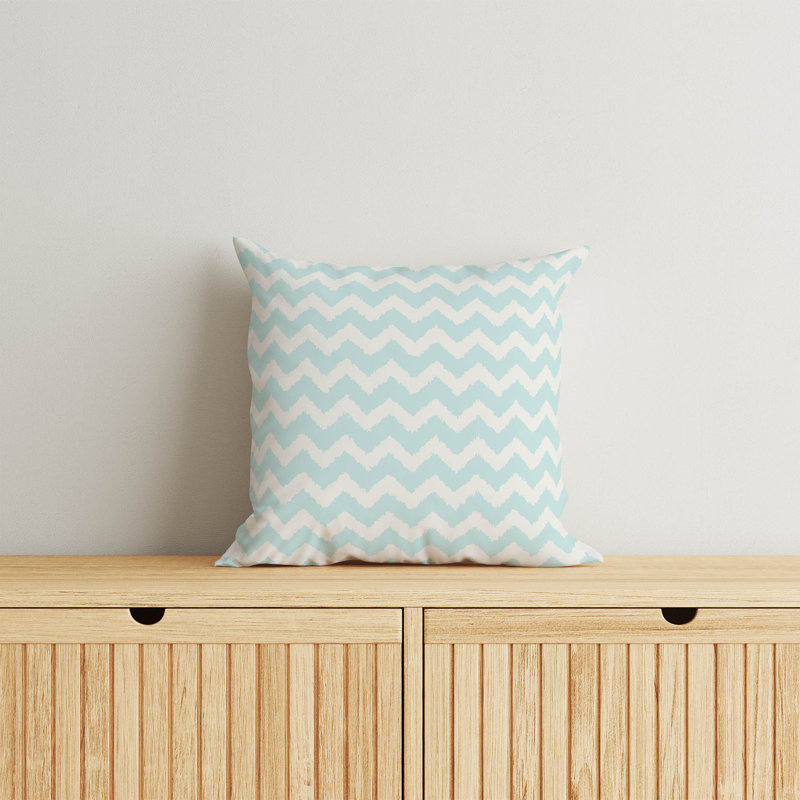 Coussin Chevy Tribal, H 16 po x l 16 po, Bleu clair / bleu