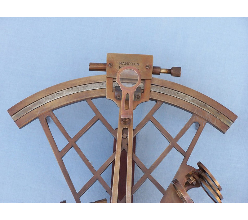 Sculpture telescope Admiral's, Laiton antique