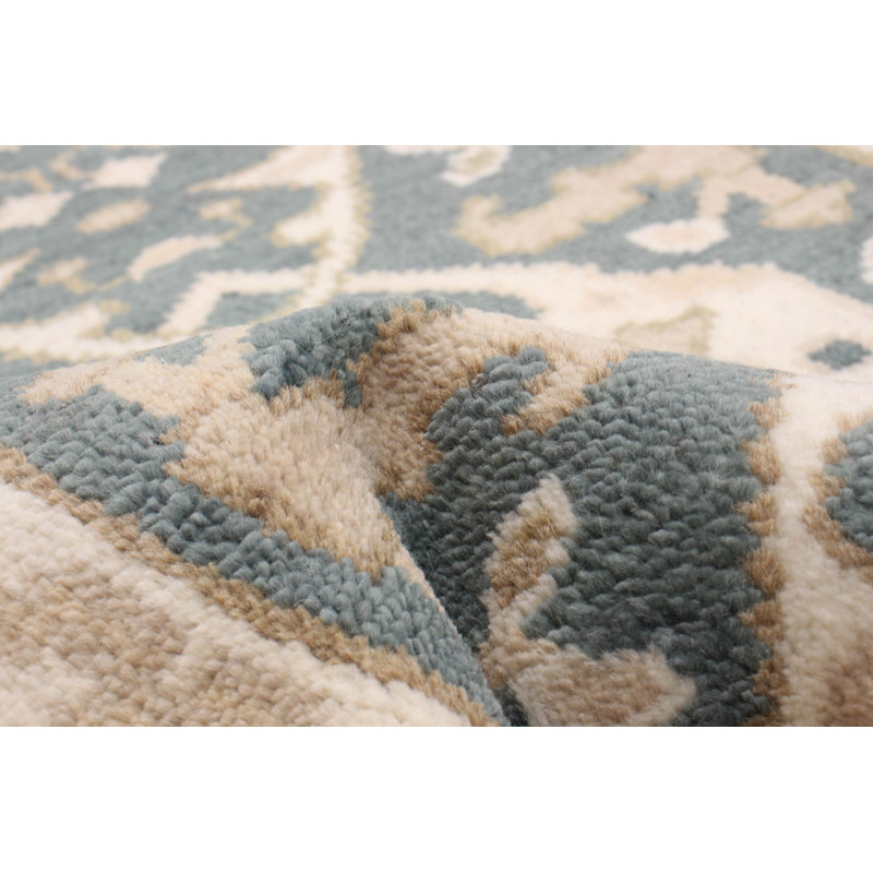 Tapis bleu sarcelle 2 pi 7 po x 9 pi 8 po Eustaquio