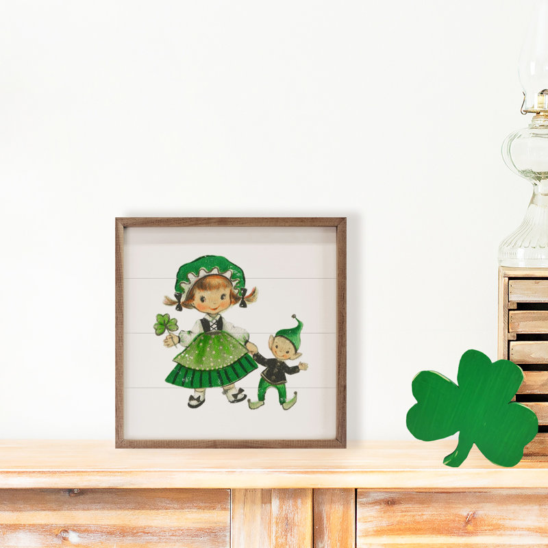 St Patricks Day Friends - Cadre photo, art textuel sur bois, H 16 po x l 16 po