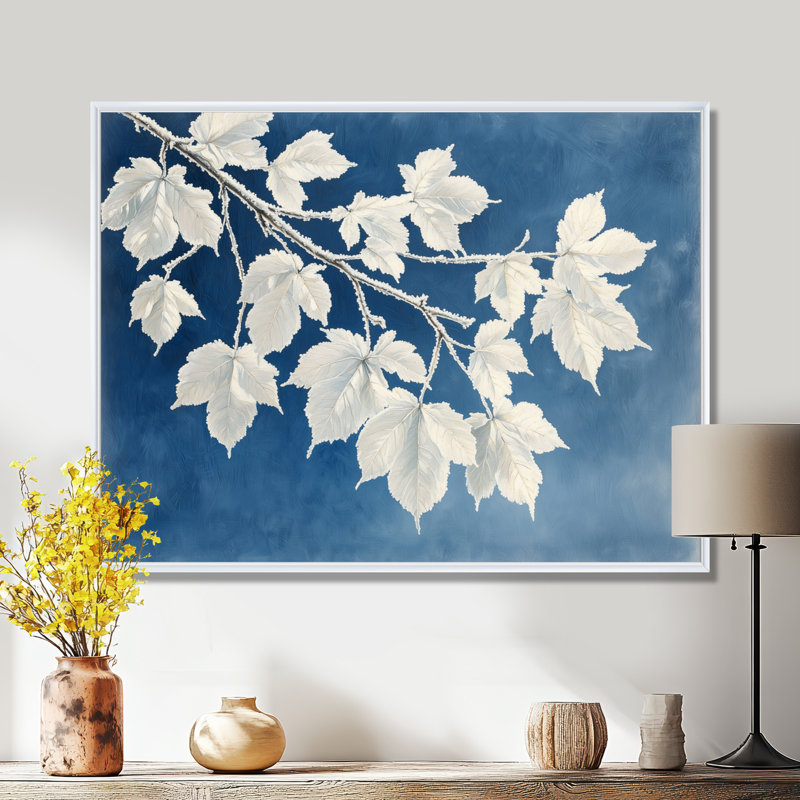 «White Frosted Leaves Branches II» - art mural feuilles, H 30 po x l 40 po, Impression encadrée flottante, Blanc