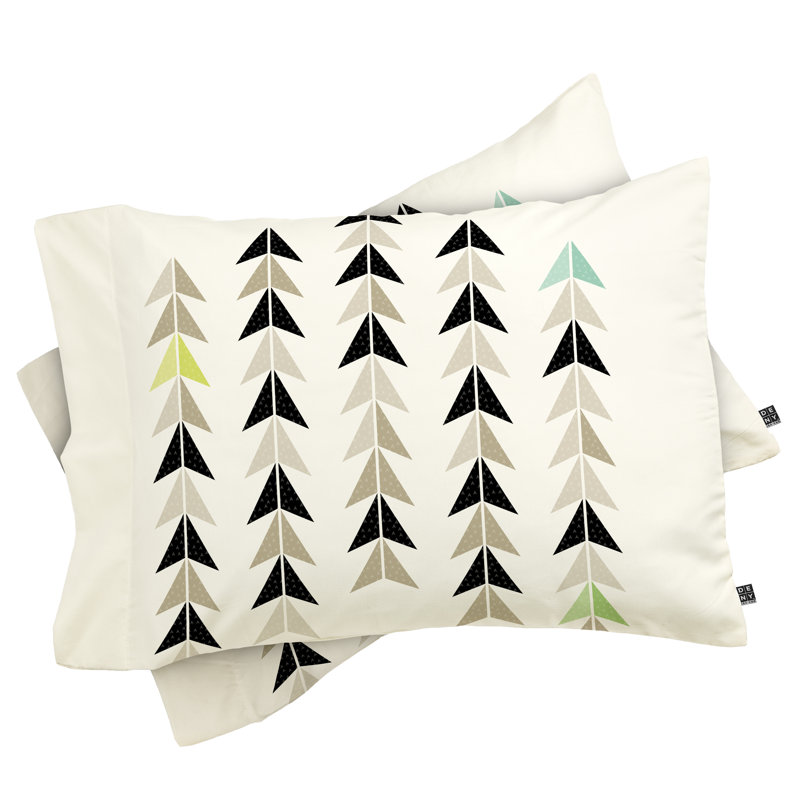 Gabi Geometric, Standard