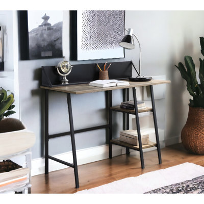 Bureau spacieux en chêne rustique et noir pour diverses activités de bureau