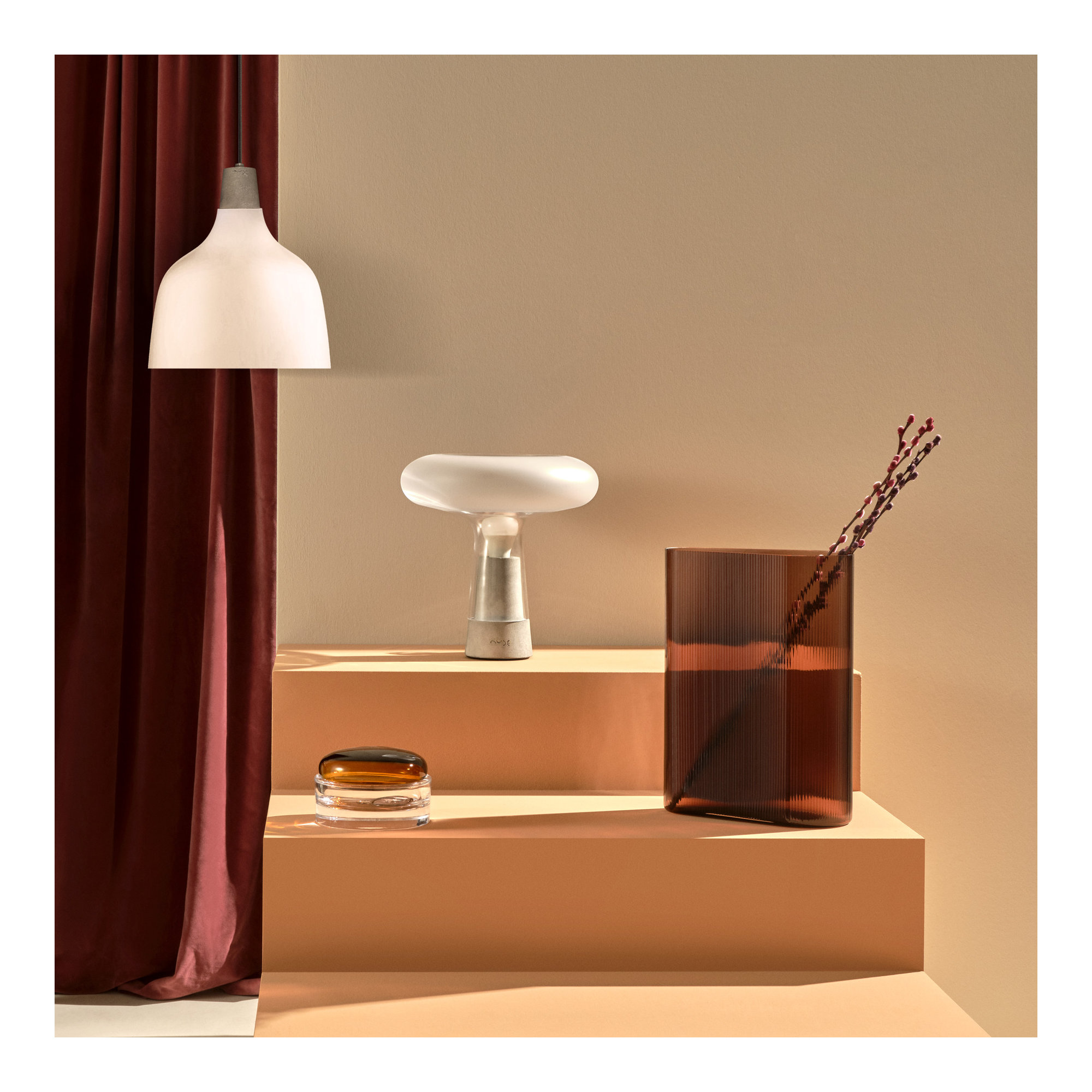Mist Handmade Lead Free Crystal Table Vase, 14.96" H x 11.02" W x 5.51" D, Caramel