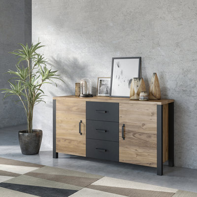 Monango 147cm Sideboard