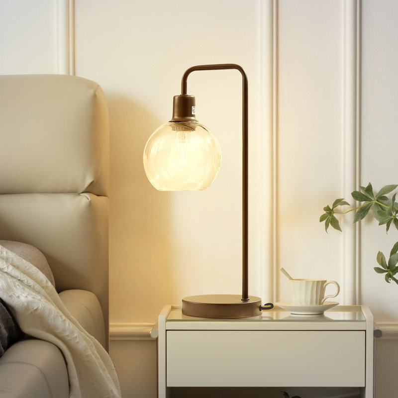 Lampe de bureau en métal Vanea