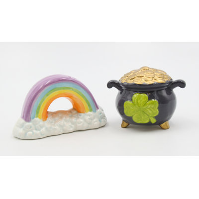 Pot irlandais doré et sel et poivre arc-en-ciel