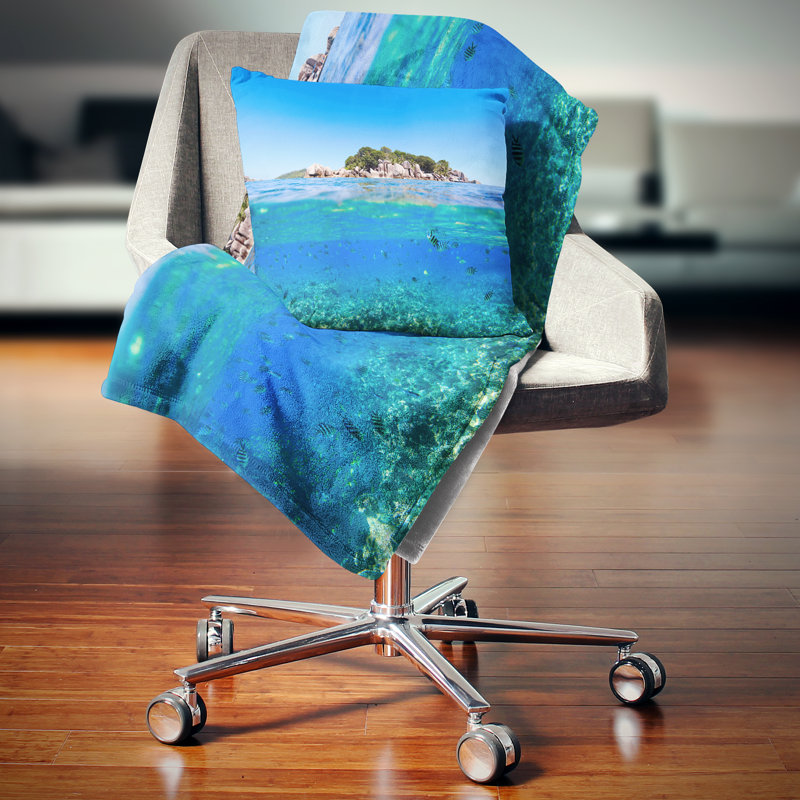 Coussin inférieur et seascape à l’eau, 16 po x 1 po