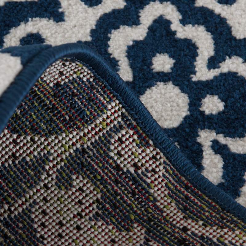Hughes Oriental Indoor / Outdoor Rug, Runner 2'2" x 7'3"