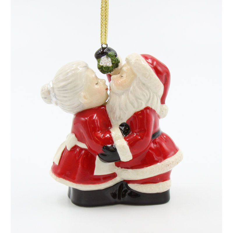 Ornement représentant le Père Noël et la Mère Noël qui s'embrassent - 8,9 cm (3 1/2 po) de hauteur