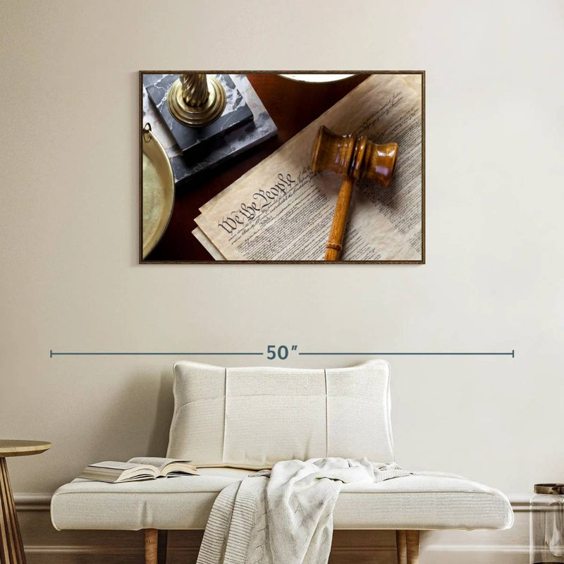 Justice et Constitution, 37 po x 25 po, Cadre flottant noyer