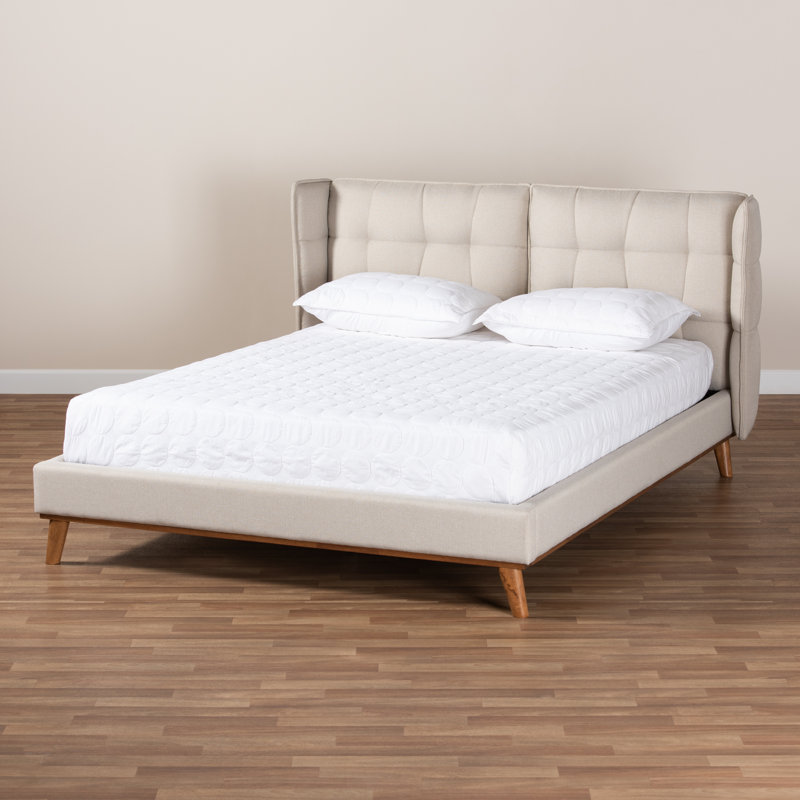 Lit à oreilles tapissier Devises, grand lit, beige clair / noyer H 41,9 po x L 87,2 po x l 89,57 po Devises, Grand
