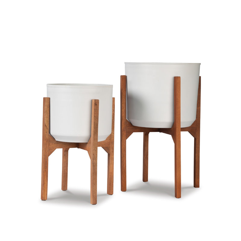 Bariah Elevated Planter
