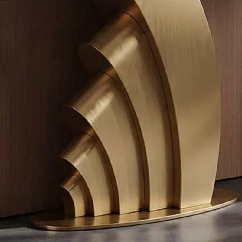 Console Italian Luxury, 33.5" H x 39.4" W x 13.8" D