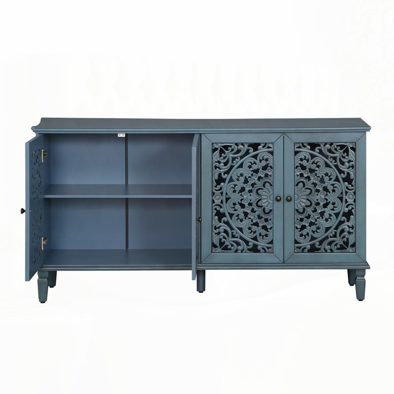 Armoire rétro avec sculptures florales