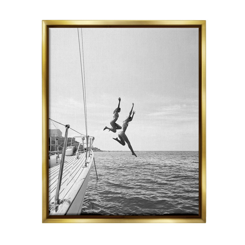 «People Diving From Boat Floater Frame» par Sissi et Seb sur toile, Cadre flottant métallique doré, H 21 po x l 17 po