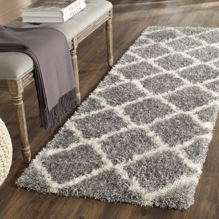 Tapis gris à motif géométrique Bertl