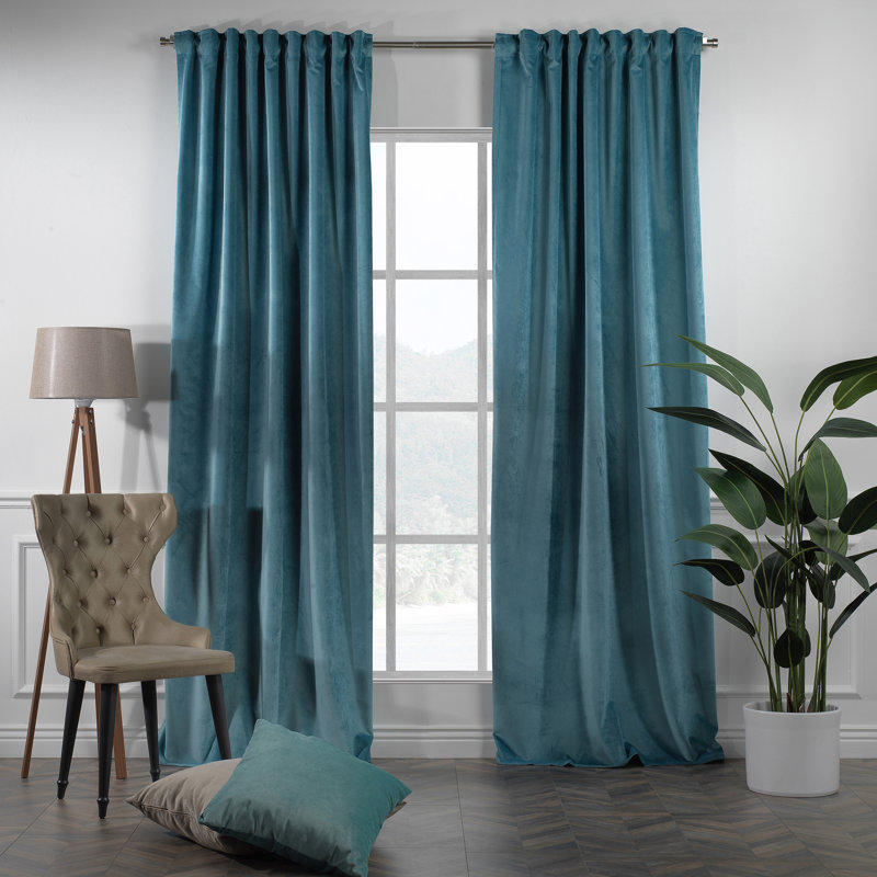 Decorative Double Panel in Matt, Extra Wide X Extra Long, L 52 po x L 108 po, 40 - bleu céleste