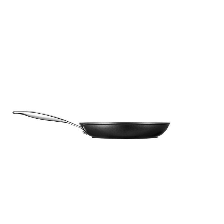 Le Creuset Toughened Nonstick Pro Fry Pan, 10-In.