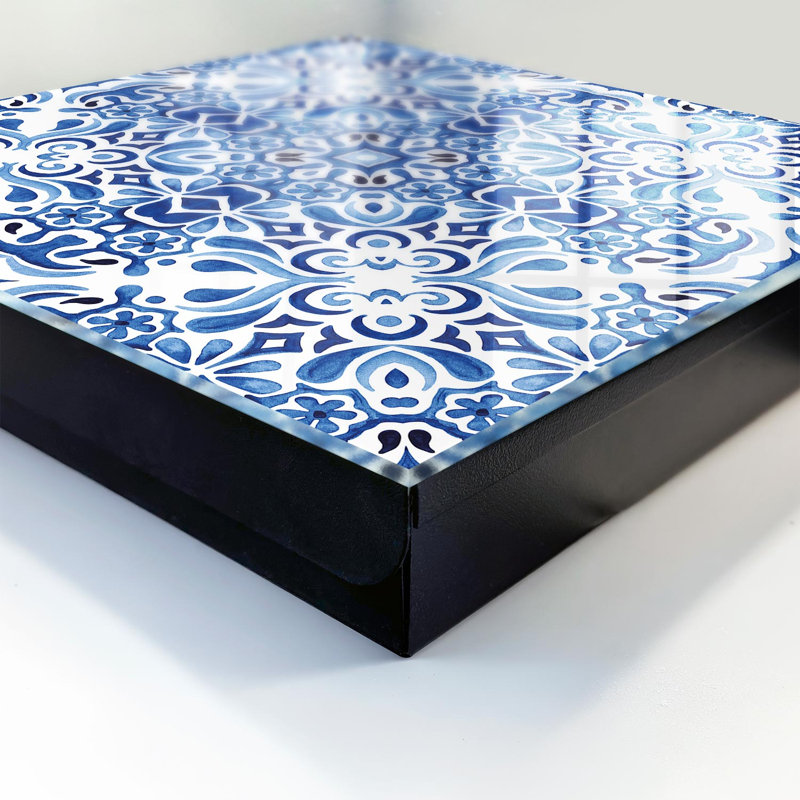 Key box, Opens to the right, 30x30x5, White, Symmetrical patterns in shades of blue, 