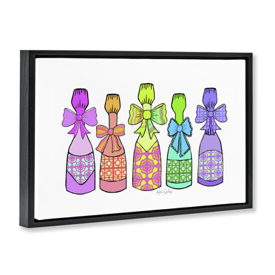 Cadre flottant à motif de bouteilles de boisson, design par Katie Conley