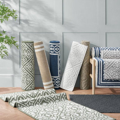 Feya Machine Woven Synthetic Aera Rug in Gray