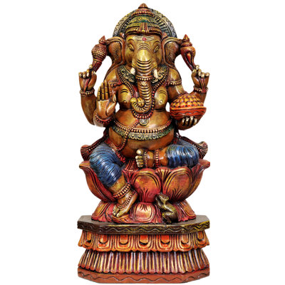 Lord Ganesha assis sur un lotus