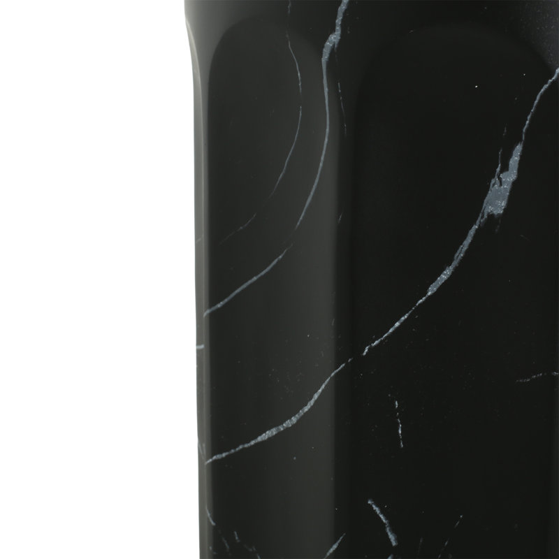 Table d'appoint d'extérieur en béton noir effet marbre léger