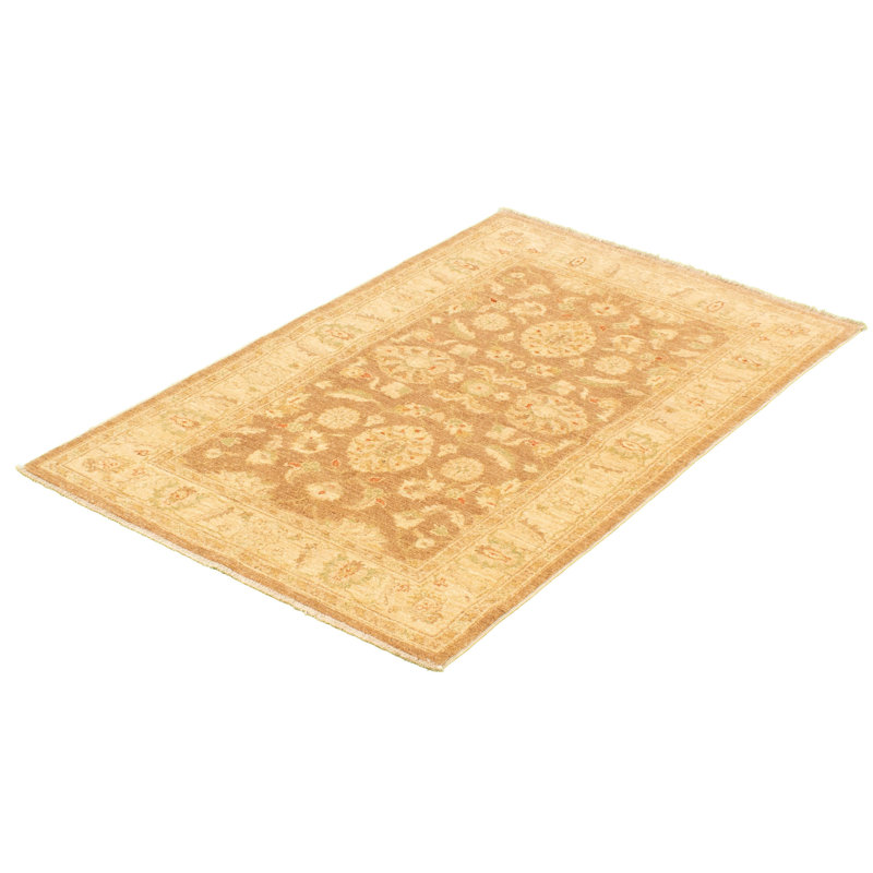 Tapis décoratif en laine noué à la main de conception unique 3 pi 10 po x 6 pi Dennehy Ivoire