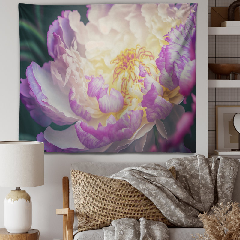Tapisserie polyester pivoine au printemps I, H 32 po x l 39 po
