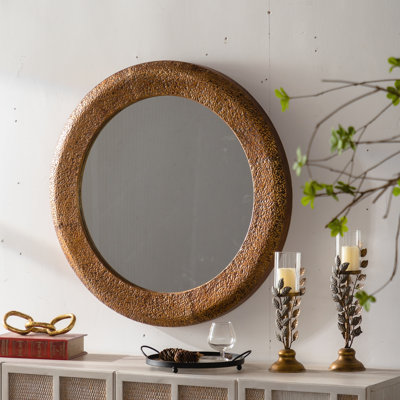 Miroir mural 31,3 po martelé rond doré - cadre en fer et miroir décoratif en panneau de fibres à densité moyenne, miroir décoratif rustique pour le salon / la chambre à coucher