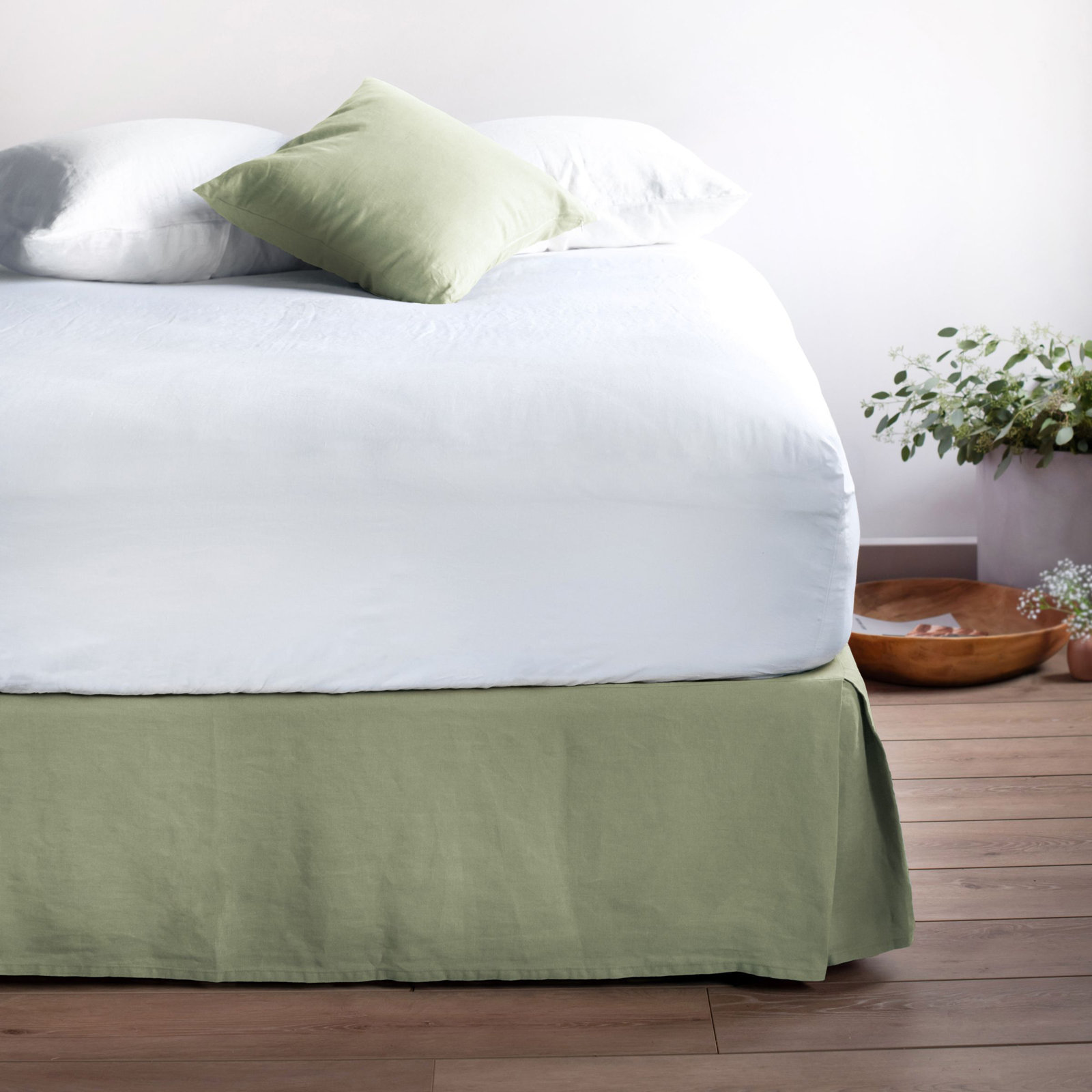 100% French Linen Bedskirt, King, Matcha