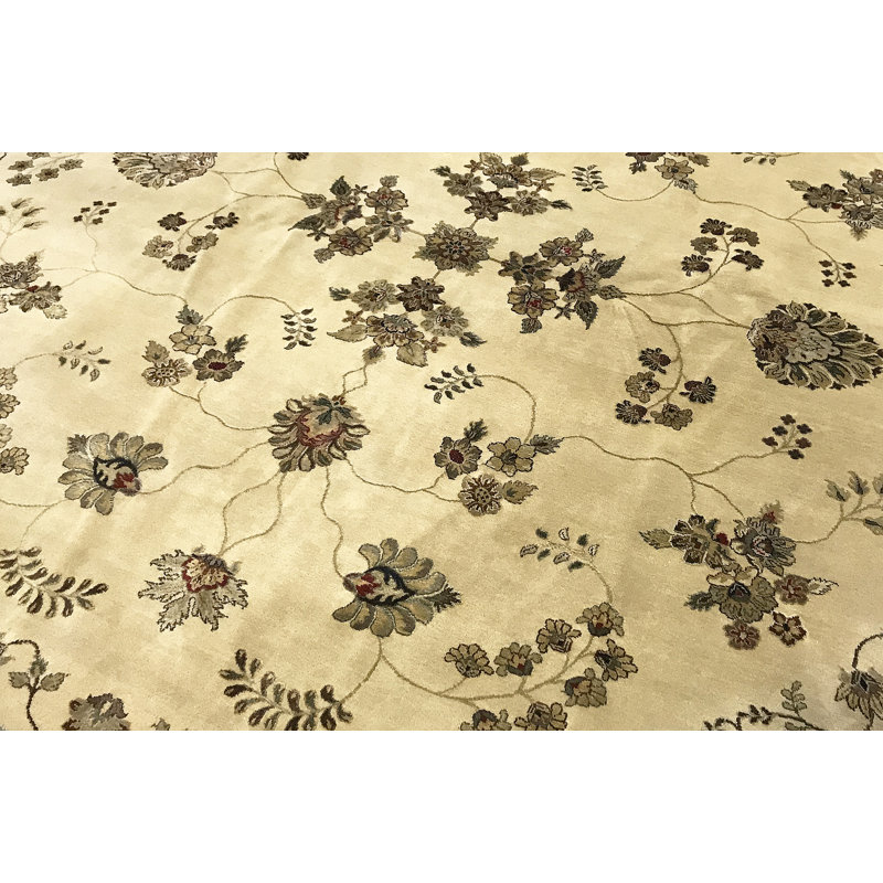 Hand-Knotted High-Quality Gold Round Area Rug