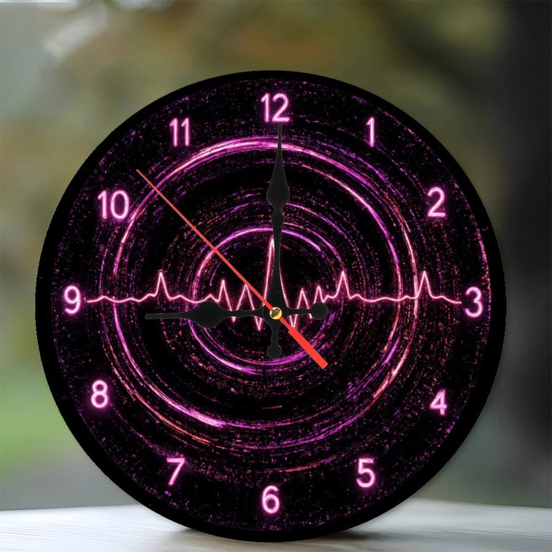 Horloge lumineuse avec battement de cœur