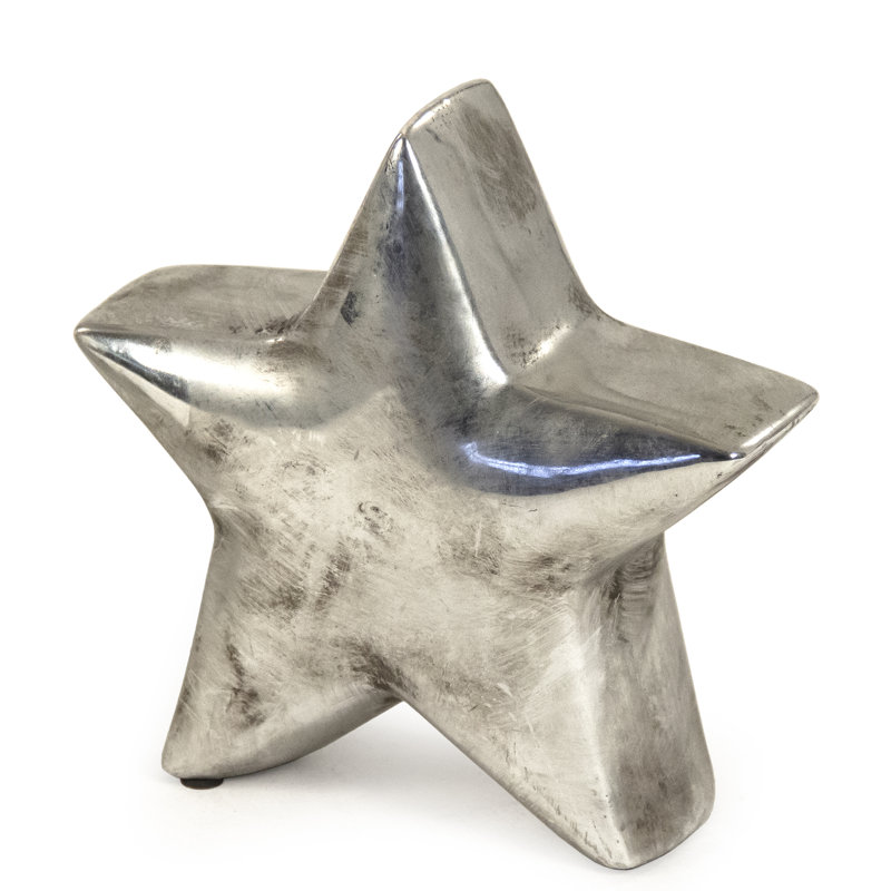 Raines Distressed Star, 7.5" H x 7.5" W x 3.5" D, Silver