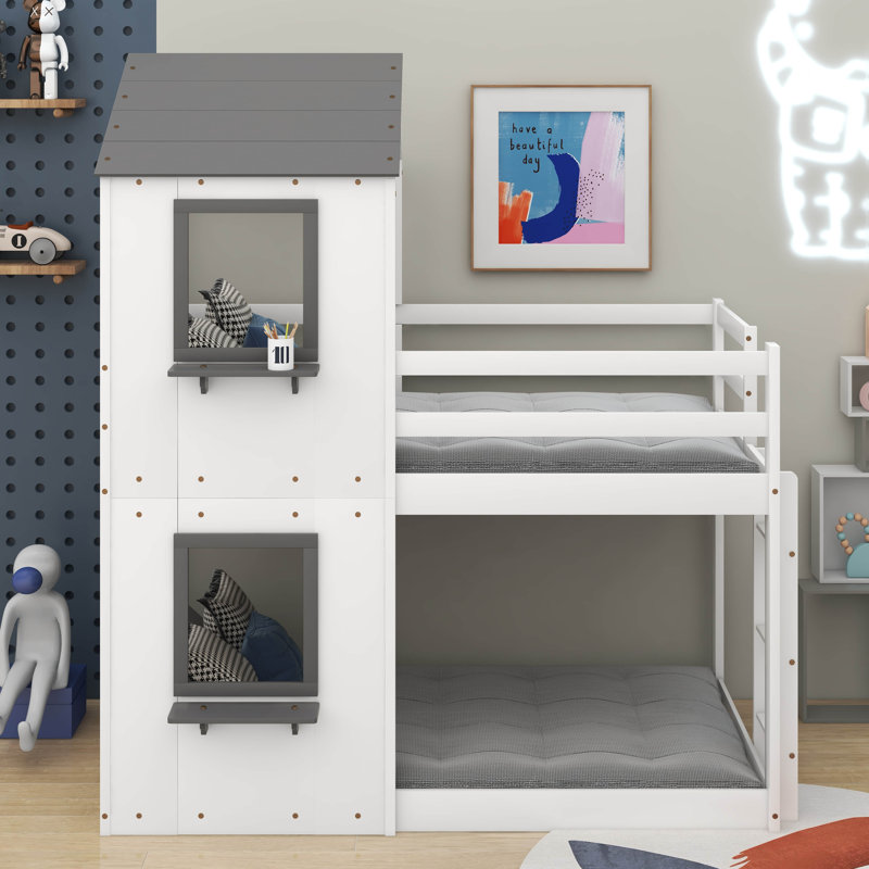 Lit superposé simple au-dessus d'un lit simple en bois avec toit, fenêtre et garde-corps, Blanc