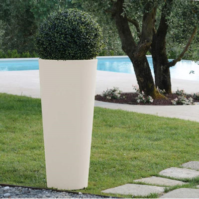 Grieteke Pot Planter