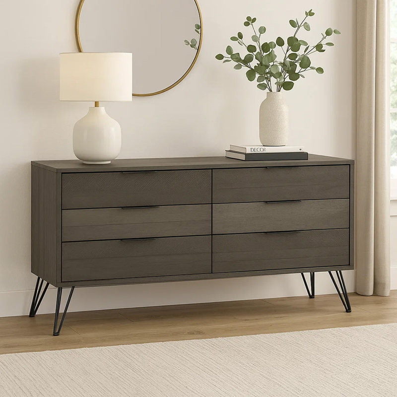 Commode en bois massif de style contemporain avec pieds en épingle à cheveux en métal, gris