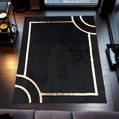 Tapis noir à bordure géométrique dorée_10 x 14 pi