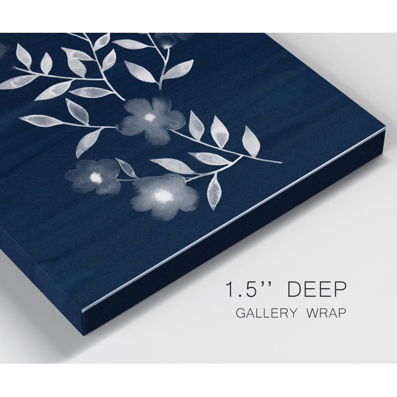 « Flower cyanotype I », reproduction d’art sur toile tendue, H 12 po x l 8 po x P 1 po