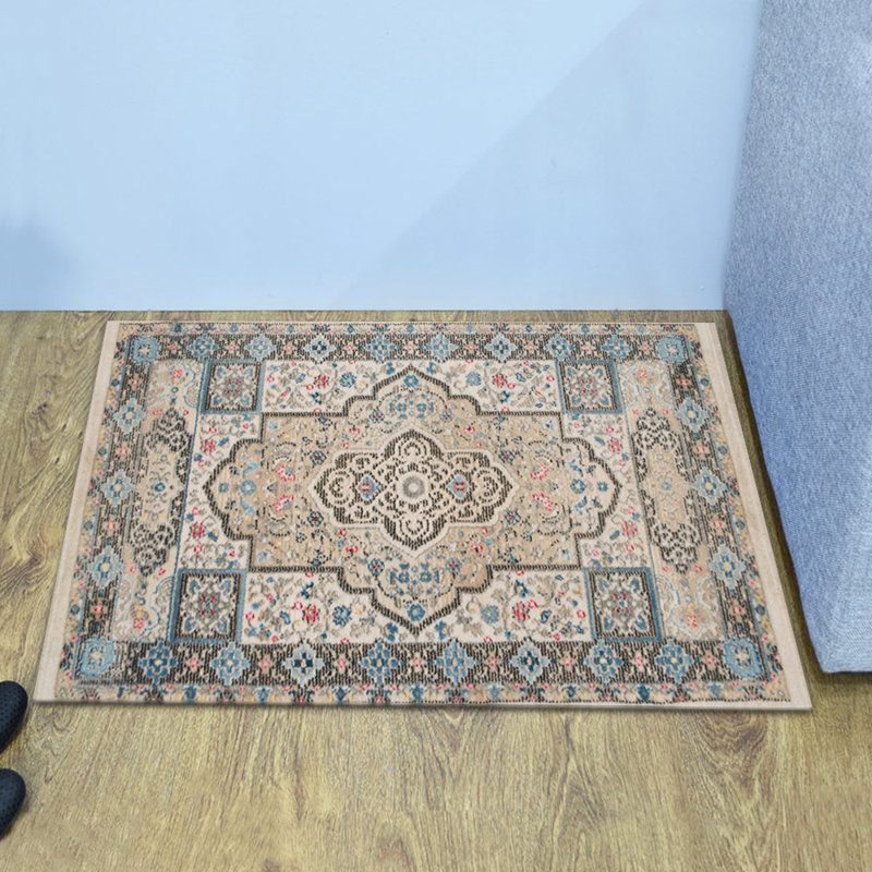 Washable Oriental Indoor Rug, Rectangle 1'8" x 2'10"