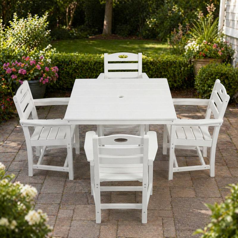 Ensemble de salle à manger de patio en PEHD blanc 5 pièces avec table carrée, trou pour parasol et 4 fauteuils